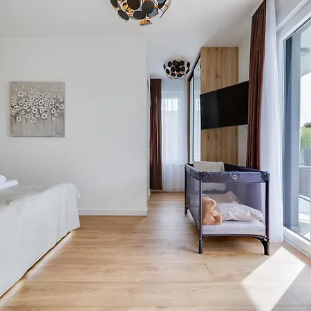 Sanja - Crowonder Luxury Rent Villa *