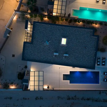 Villa Sanja - Crowonder Luxury Rent