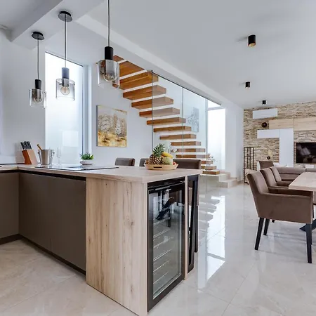 Sanja - Crowonder Luxury Rent * Zaton (Zadar)