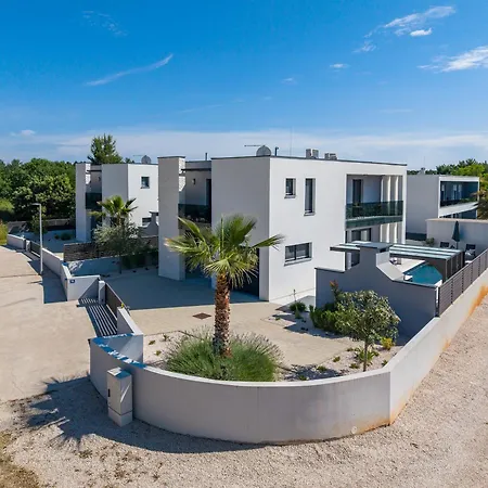 Sanja - Crowonder Luxury Rent Βίλα *