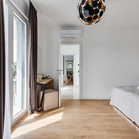 Sanja - Crowonder Luxury Rent * Zaton (Zadar)